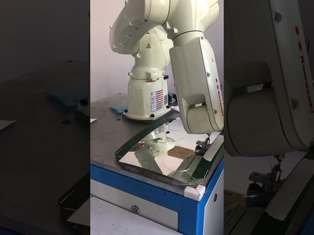 Robot glass cutting by Kawasaki | SprutCAM X