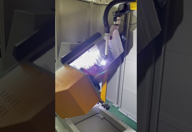 8-axis cladding